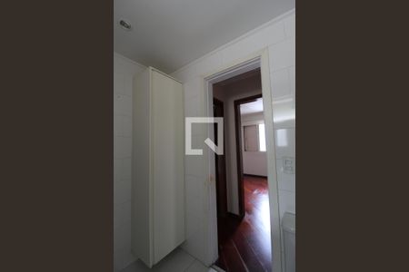 Apartamento à venda com 82m², 2 quartos e 2 vagasBanheiro