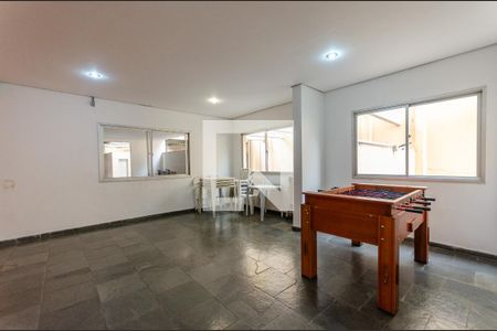 Apartamento para alugar com 56m², 2 quartos e 1 vagaÁrea comum - Salão de Festas