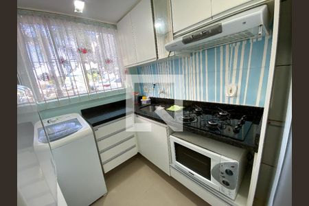 Apartamento para alugar com 66m², 3 quartos e 1 vagaCozinha 