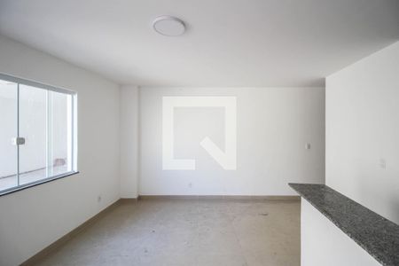 Sala de casa de condomínio para alugar com 2 quartos, 53m² em Olinda, Nilópolis