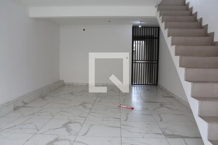 Casa para alugar com 79m², 2 quartos e 1 vagaGaragem