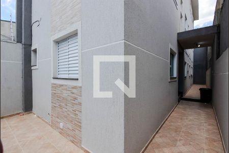 Entrada Social  de kitnet/studio para alugar com 1 quarto, 23m² em Jardim Santa Vicência, Guarulhos