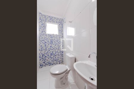 Banheiro de kitnet/studio para alugar com 1 quarto, 23m² em Jardim Santa Vicência, Guarulhos