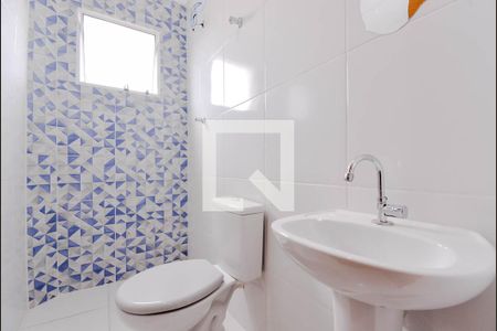 Banheiro de kitnet/studio para alugar com 1 quarto, 23m² em Jardim Santa Vicência, Guarulhos