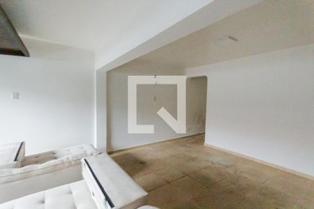 Casa à venda com 200m², 3 quartos e 3 vagas Casa à venda com 200m², 3 quartos e 3 vagasGaragem