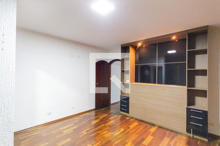 Casa à venda com 200m², 3 quartos e 3 vagas Casa à venda com 200m², 3 quartos e 3 vagasSuíte 2