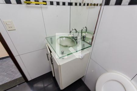 Casa à venda com 200m², 3 quartos e 3 vagas Casa à venda com 200m², 3 quartos e 3 vagasPia