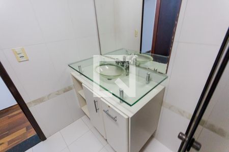 Casa à venda com 200m², 3 quartos e 3 vagas Casa à venda com 200m², 3 quartos e 3 vagasPia