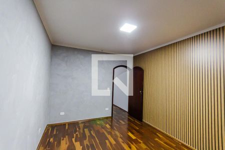 Casa à venda com 200m², 3 quartos e 3 vagas Casa à venda com 200m², 3 quartos e 3 vagasSuíte