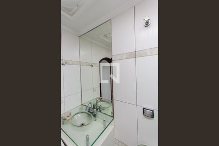 Casa à venda com 200m², 3 quartos e 3 vagas Casa à venda com 200m², 3 quartos e 3 vagasEspelho