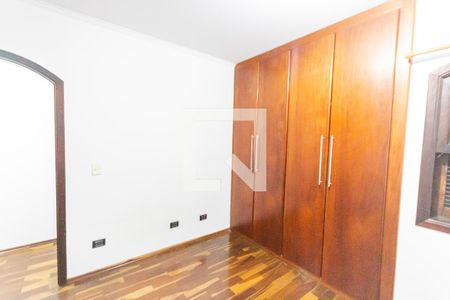 Casa à venda com 200m², 3 quartos e 3 vagas Casa à venda com 200m², 3 quartos e 3 vagasQuarto
