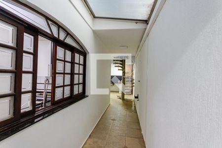 Casa à venda com 200m², 3 quartos e 3 vagas Casa à venda com 200m², 3 quartos e 3 vagasQuintal