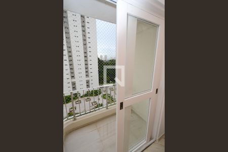 Varanda da Sala de apartamento à venda com 2 quartos, 64m² em Vila Anhanguera, São Paulo