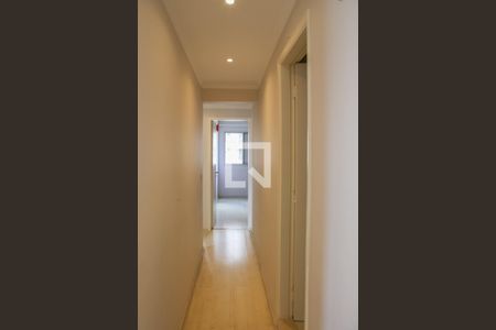 Corredor de apartamento para alugar com 3 quartos, 76m² em Lapa, São Paulo