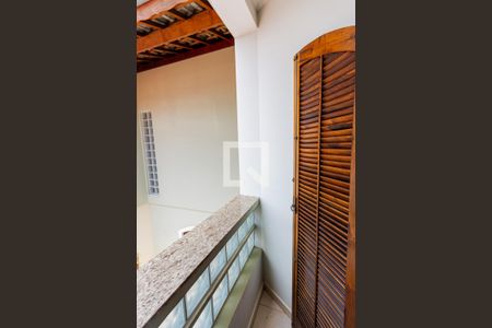 Casa à venda com 412m², 3 quartos e 3 vagasVaranda do Quarto 2