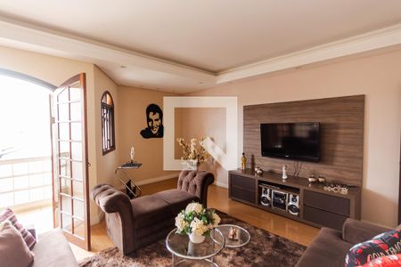 Casa à venda com 412m², 3 quartos e 3 vagasSala de TV