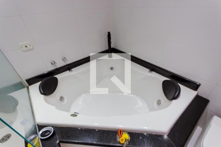 Casa à venda com 412m², 3 quartos e 3 vagasBanheiro Social 