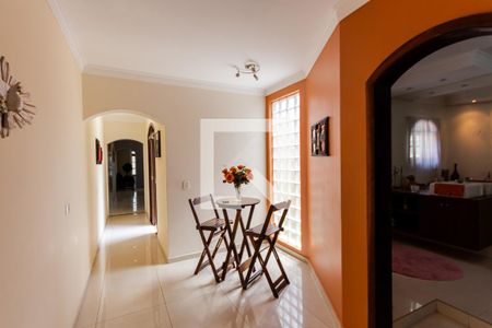 Casa à venda com 412m², 3 quartos e 3 vagasCorredor