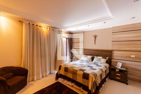 Casa à venda com 412m², 3 quartos e 3 vagasSuíte