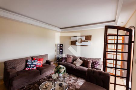 Casa à venda com 412m², 3 quartos e 3 vagasSala de TV