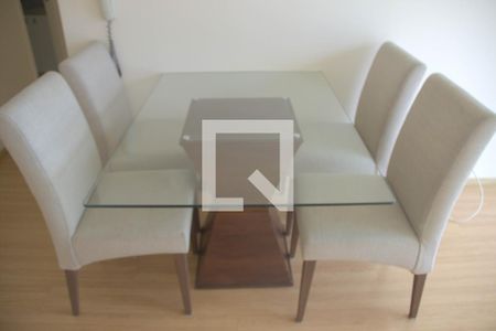 Sala de apartamento para alugar com 3 quartos, 70m² em Jardim Leocadia, Sorocaba