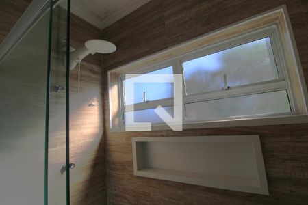 Casa à venda com 230m², 5 quartos e 4 vagasBanheiro social 2