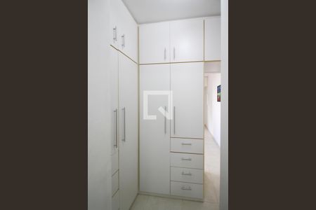 Apartamento para alugar com 33m², 1 quarto e 1 vagaCloset
