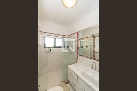 Casa de condomínio à venda com 520m², 4 quartos e 2 vagasBanheiro da Suíte 2