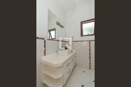 Casa de condomínio à venda com 520m², 4 quartos e 2 vagasBanheiro da Suíte 3