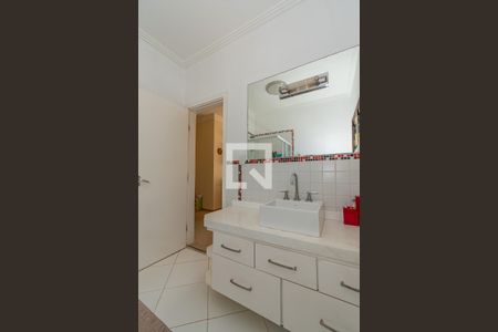 Casa de condomínio à venda com 520m², 4 quartos e 2 vagasBanheiro da Suíte 3