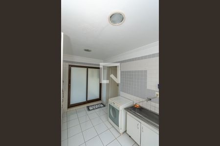 Casa de condomínio à venda com 520m², 4 quartos e 2 vagasÁrea de Serviço