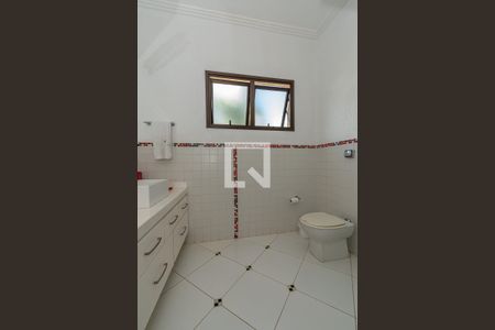 Casa de condomínio à venda com 520m², 4 quartos e 2 vagasBanheiro da Suíte 3