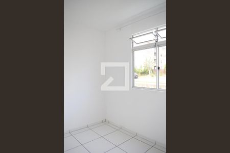 Quarto 1 de apartamento para alugar com 2 quartos, 48m² em Campo de Santana, Curitiba