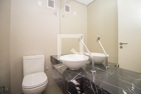 Lavabo de apartamento para alugar com 1 quarto, 52m² em Petrópolis, Porto Alegre