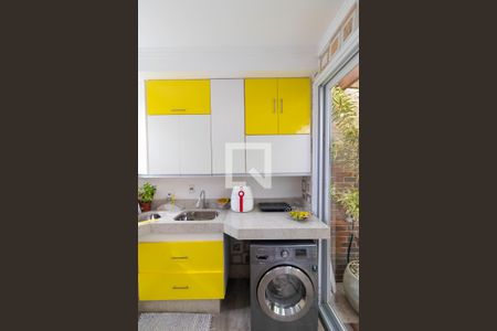 Casa de condomínio à venda com 150m², 2 quartos e 2 vagas Casa de condomínio à venda com 150m², 2 quartos e 2 vagasÁrea de Serviço