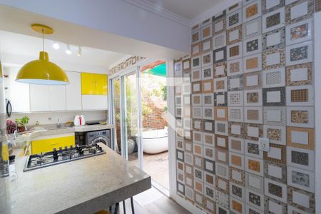 Casa de condomínio à venda com 150m², 2 quartos e 2 vagas Casa de condomínio à venda com 150m², 2 quartos e 2 vagasCozinha