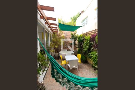 Casa de condomínio à venda com 150m², 2 quartos e 2 vagas Casa de condomínio à venda com 150m², 2 quartos e 2 vagasQuintal