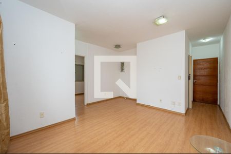 Apartamento à venda com 62m², 2 quartos e 2 vagasSala
