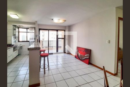 Sala de apartamento à venda com 2 quartos, 70m² em Barra da Tijuca, Rio de Janeiro