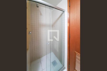 Banheiro Quarto 1 suíte de apartamento para alugar com 2 quartos, 70m² em Barra da Tijuca, Rio de Janeiro