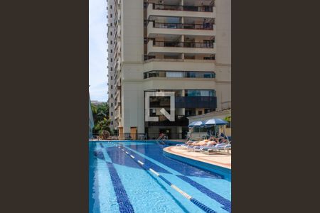 Apartamento à venda com 70m², 2 quartos e 2 vagasÁrea comum - Piscina