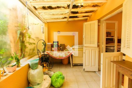 Casa à venda com 300m², 4 quartos e 2 vagasÁrea de Serviço