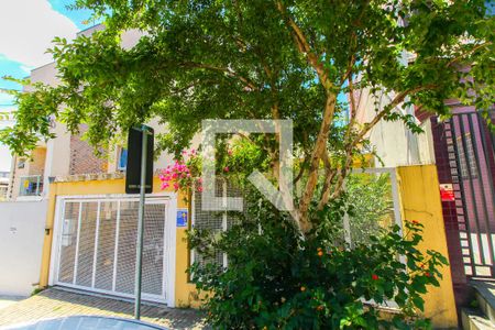 Casa à venda com 300m², 4 quartos e 2 vagasFachada