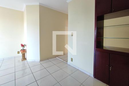 Sala de apartamento à venda com 3 quartos, 62m² em Jardim dos Oliveiras, Campinas