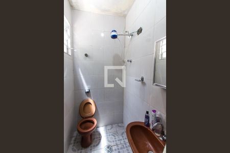 Banheiro da Suíte de casa à venda com 7 quartos, 200m² em Vila Nelson, São Paulo