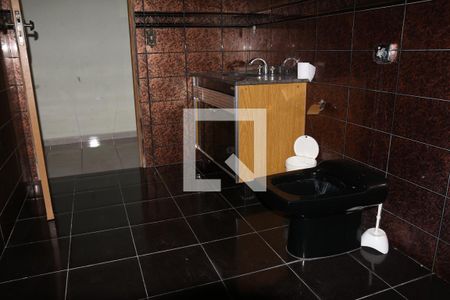 Casa à venda com 300m², 7 quartos e 10 vagasBanheiro casa 2