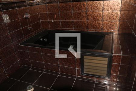 Casa à venda com 300m², 7 quartos e 10 vagasBanheiro casa 2