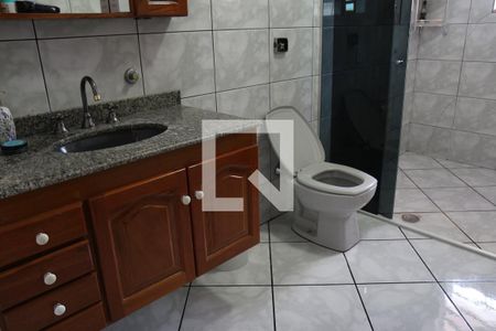 Casa à venda com 300m², 7 quartos e 10 vagasBanheiro casa 1