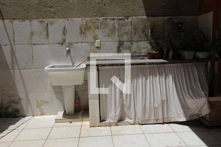 Casa à venda com 300m², 7 quartos e 10 vagasÁrea de Serviço casa 3