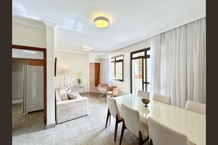 Sala de apartamento à venda com 3 quartos, 96m² em Coração de Jesus, Belo Horizonte